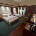 اتاق سه تخته لوکس هتل پردیسان مشهد