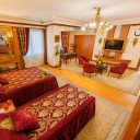 آپارتمان یک خوابه چهار نفره رویال هتل گلدن پالاس مشهد