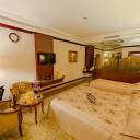 سوئیت جونیور دو نفره هتل گلدن پالاس مشهد