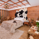 سوئیت وسترن دو نفره هتل گلدن پالاس مشهد