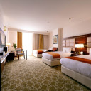 اتاق سه تخته جدا رو به شهر EF (طبقات 15-20) هتل اسپیناس پالاس تهران