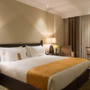 اتاق سه تخته خانواده رو به شهر CF (طبقات 4 تا 9) هتل اسپیناس پالاس تهران