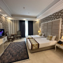 اتاق دوتخته کینگ تویین تراس دار هتل ویستریا تهران