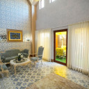 سوئیت دوبلکس دوتخته هتل خورشید هشتم مشهد