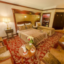 اتاق دبل لاکچری تراس دار هتل گلدن پالاس مشهد