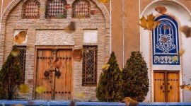 Esfahan-GhasrMonshi-01.jpg