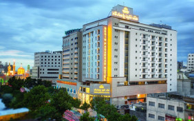 هتل نگین پاسارگاد مشهد