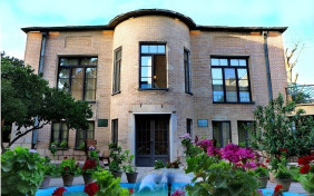 اقامتگاه بومگردی خانه باغ ایرانی شیراز