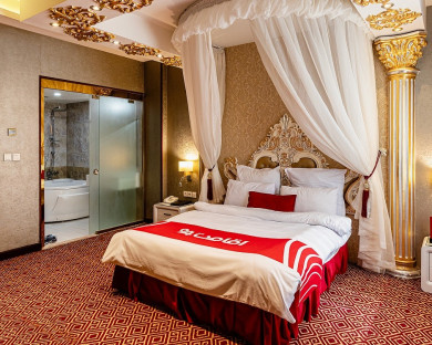 هتل الماس مشهد 9