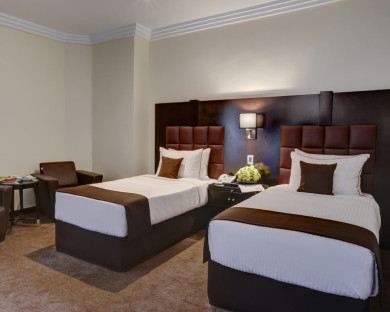 هتل بزرگ تهران 21