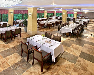 هتل اسپیناس بلوار تهران 36