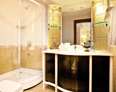 هتل اسپیناس بلوار تهران 8