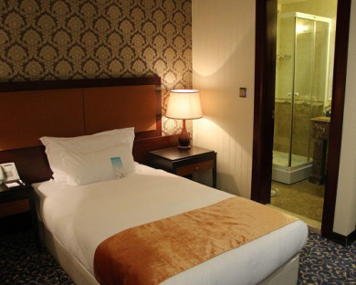 هتل اسپیناس بلوار تهران 15