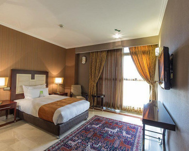 هتل اسپیناس بلوار تهران 64