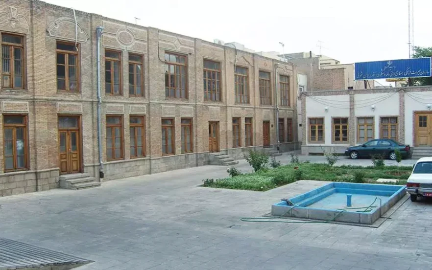 مدرسه رشدیه یکی از جاهای دیدنی تبریز برای دوستداران علم و تاریخ