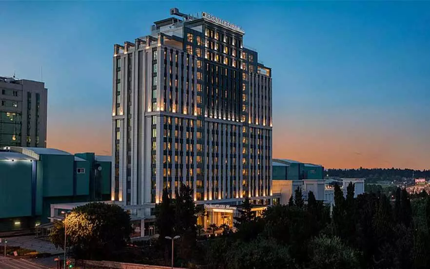 هتل ۵ ستاره دابل تری بای استانبول توپکاپی