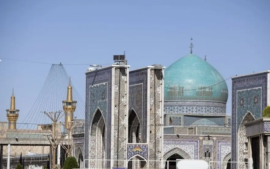نمای دور از مسجد گوهرشاد