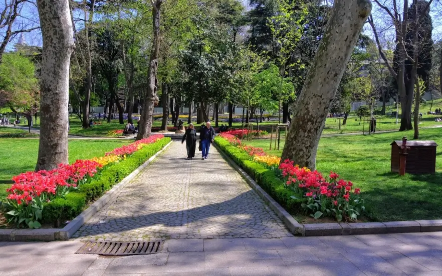 پارک گلهانه یا گلخانه در استانبول از پارک های رایگان