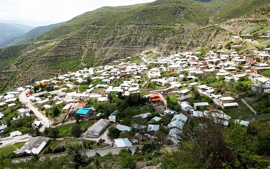 آلاشت یکی از مقصدهای تابستانی مازندران