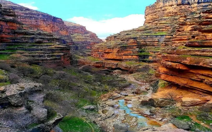 آب جاری شده در دره شیرز