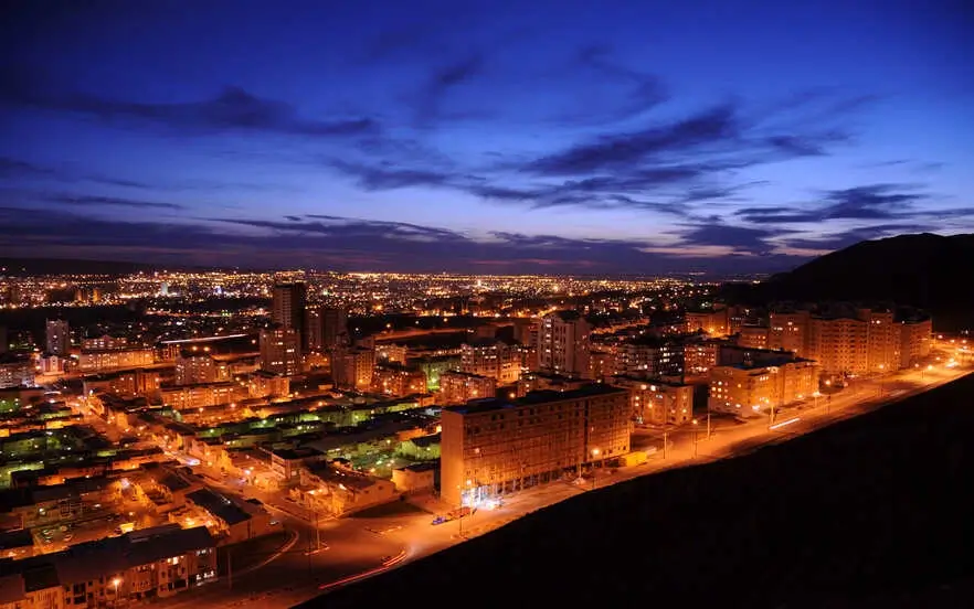 زیبایی نمای کل شهر تبریز در شب