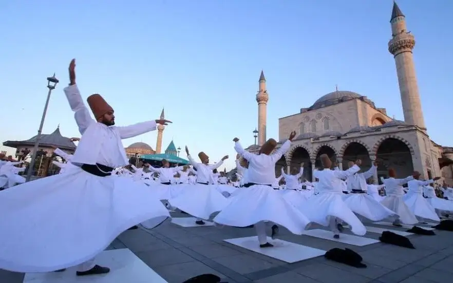 فستیوال مولانا و درویش‌های چرخان (Mevlana Festival)