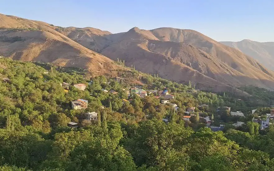 روستای برگ جهان