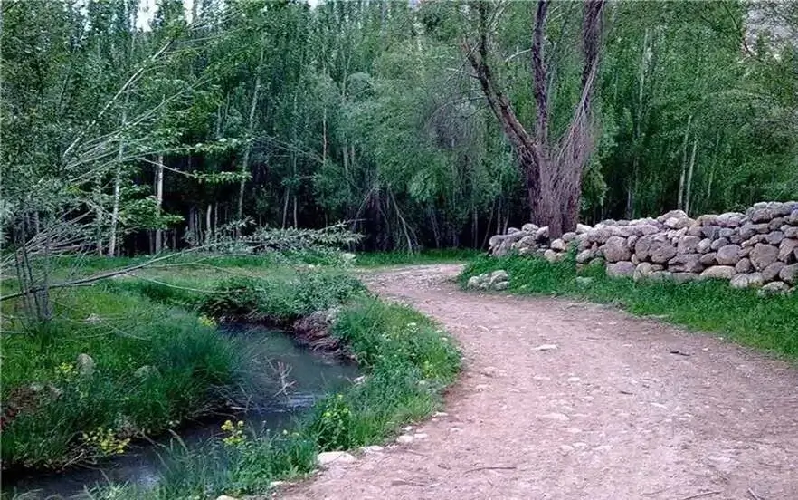 روستای مله کبود در شهرستان بروجرد